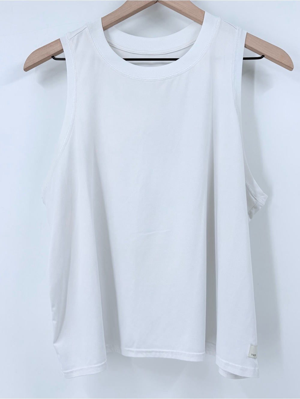 Vuori White Energy Top - Picture 4 of 11